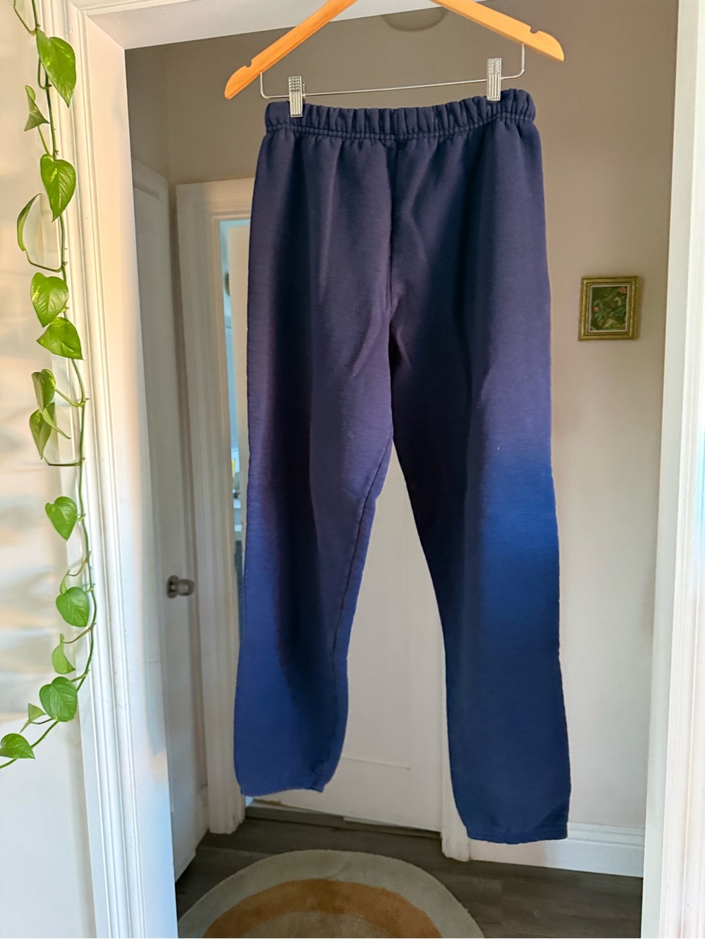 Russel navy old school basic sweatpants size medium